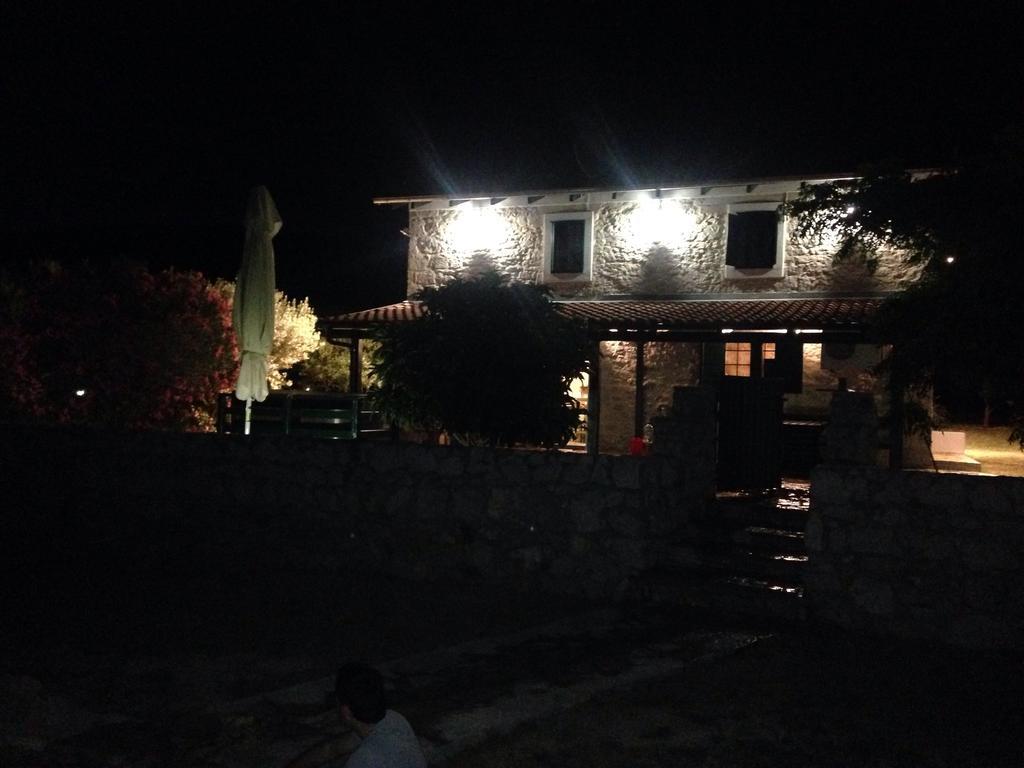スヴェティ・ペタル Stone House "Dan"ヴィラ 部屋 写真