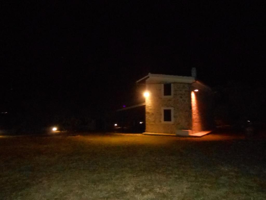 スヴェティ・ペタル Stone House "Dan"ヴィラ エクステリア 写真