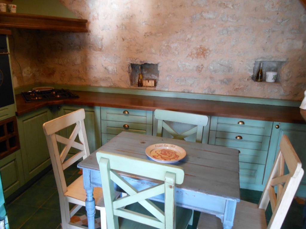 スヴェティ・ペタル Stone House "Dan"ヴィラ 部屋 写真
